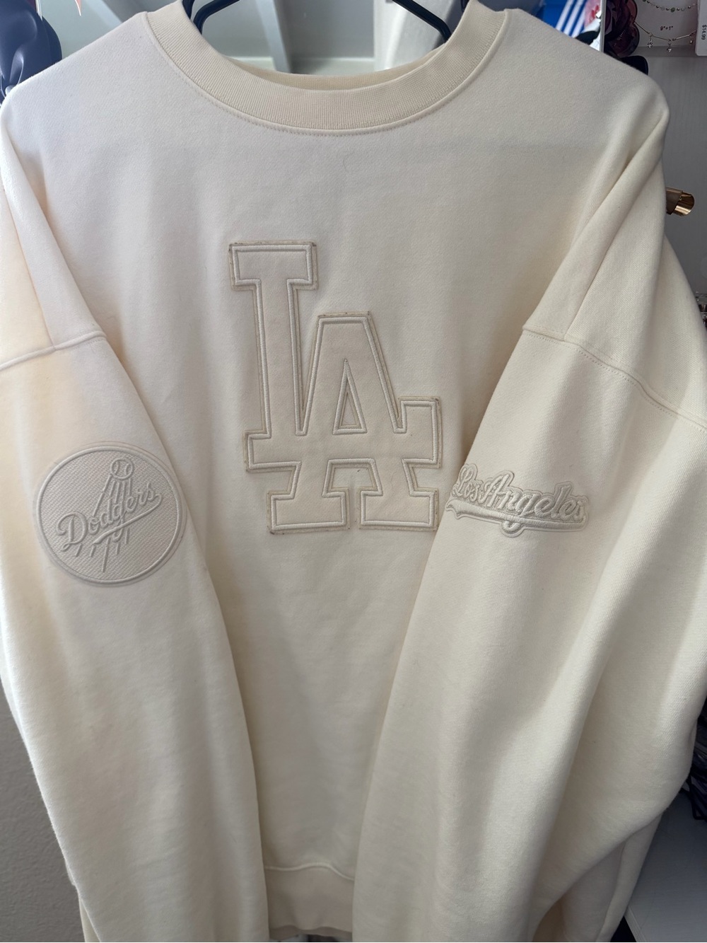 Los Angeles Dodgers Cream Crewneck Sweater